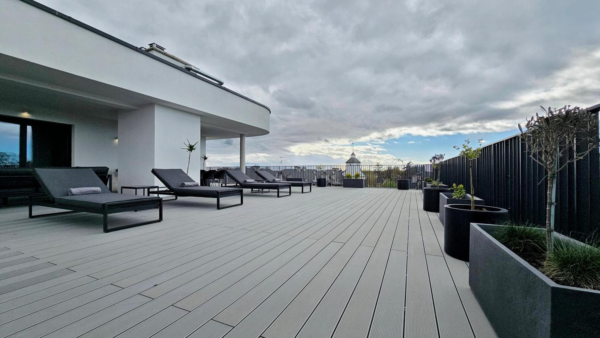 Wakacyjny Baltic Waves - Taras 180 M2 Апартаменти